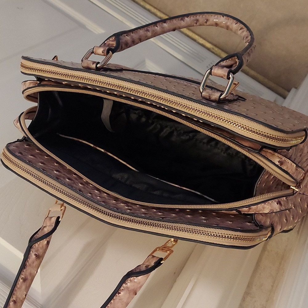 Fastionable Handbag - Picture 6 of 10